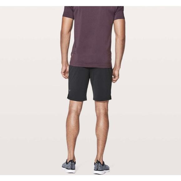 Lululemon Men's Chill Motion Shorts 9.5" Activewear Athletic Gym‎ Black Size XL - Picture 2 of 15